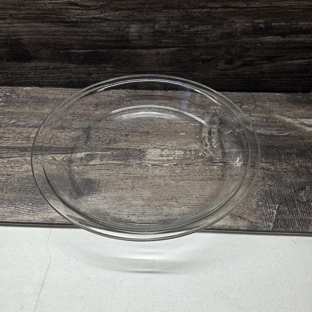 Vintage PYREX‎ 209 - 9 Inch Pie Plate Made In USA AA-15 Clear EUC Glass